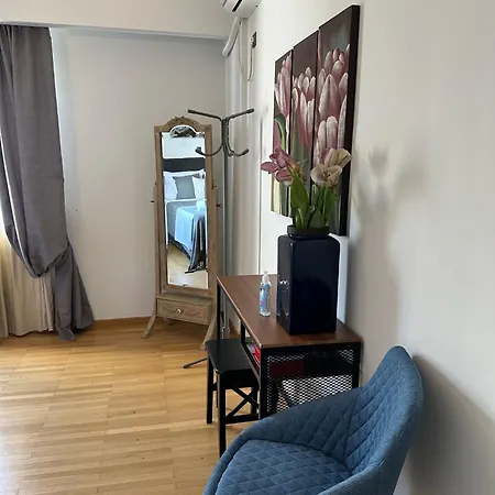 2 Bd In Syntagma With Acropolis View